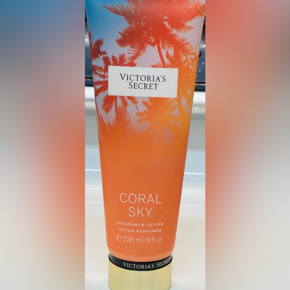 Victoria’s Secret “Coral Sky” 8 fl oz body lotion brand new